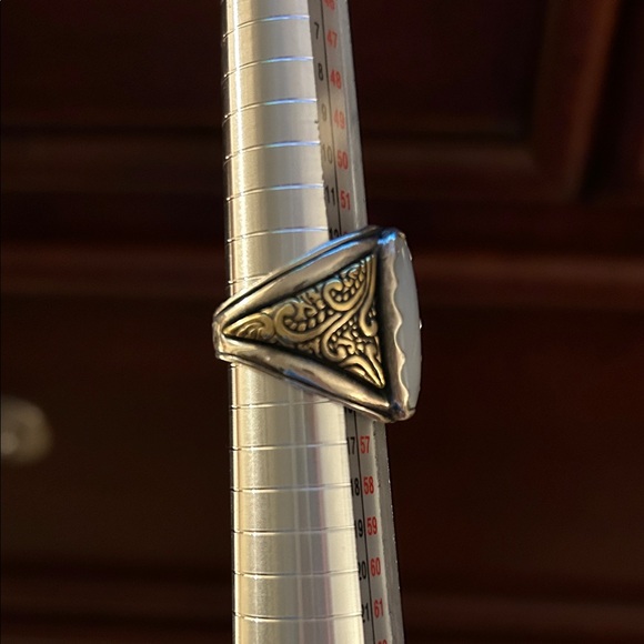 Silver and Brass Ring with Mother of Pearl - size 7 - Picture 4 of 11